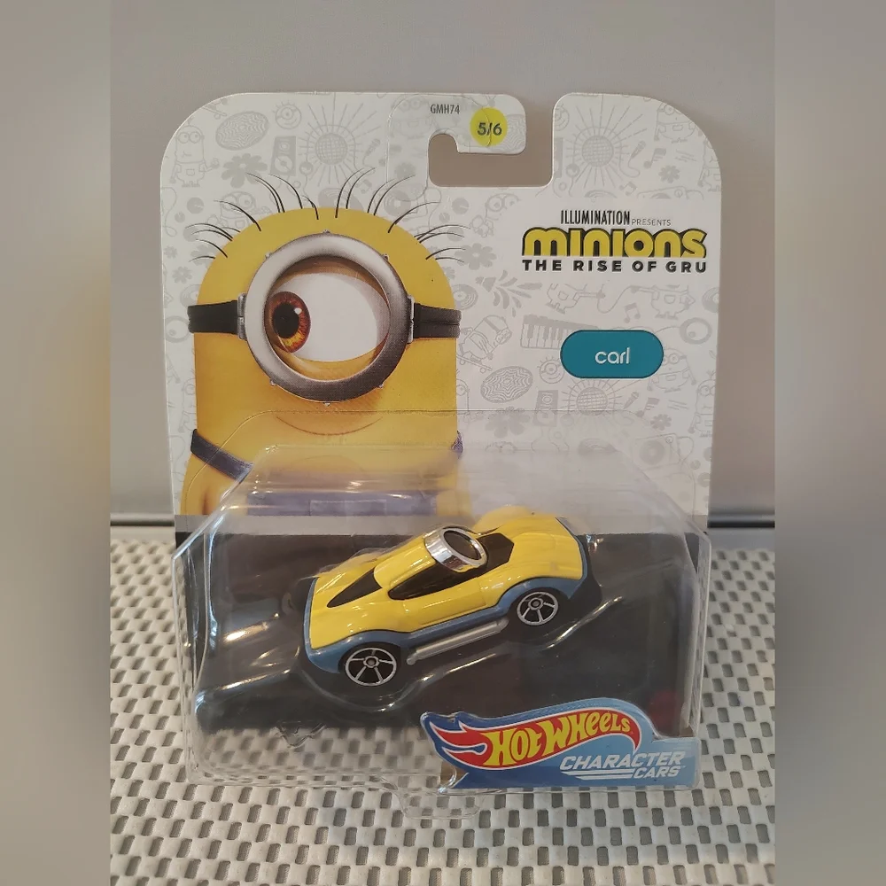 Hot Wheels Character Cars Carl Minions The Rise of Gru NWT